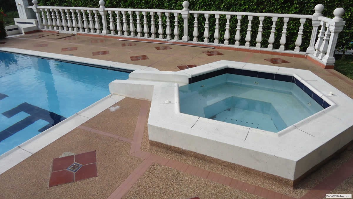 10_jacuzzi