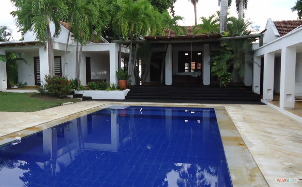 1_piscina_frente
