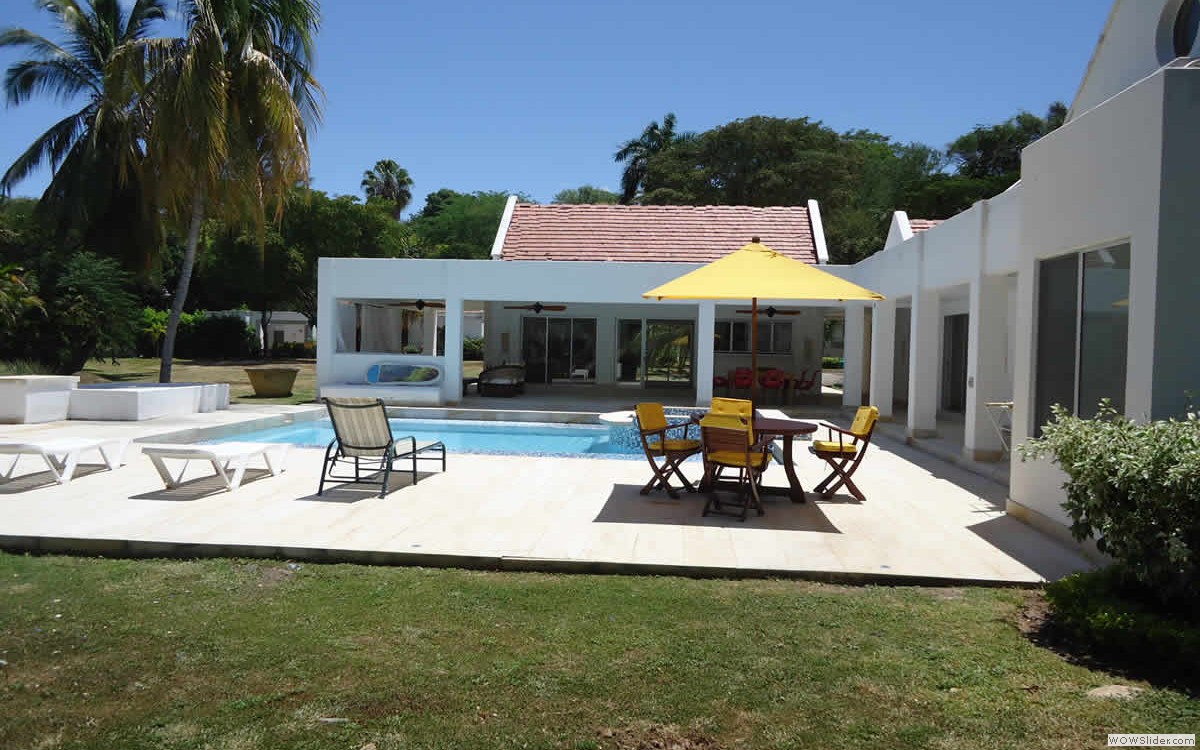 4_fachada_piscina