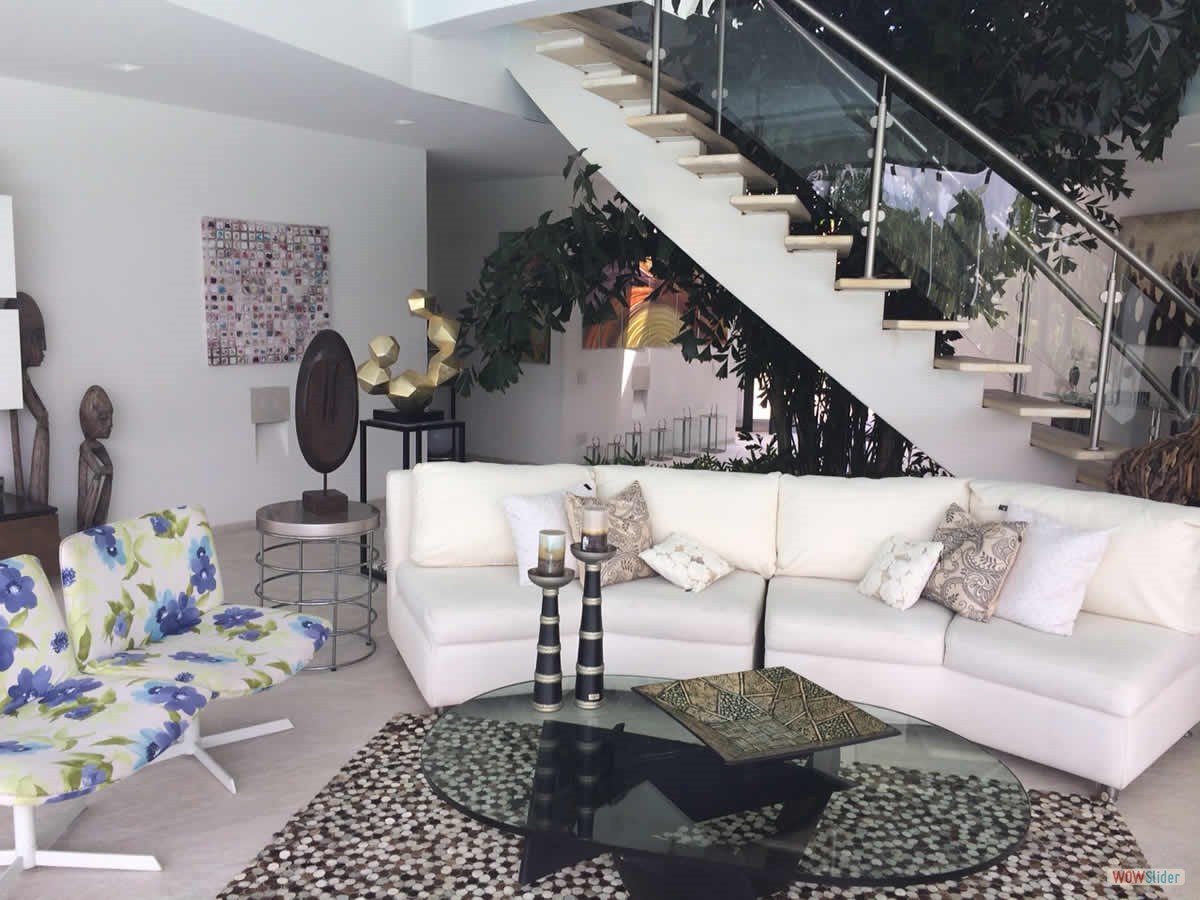 7_salon_escalera